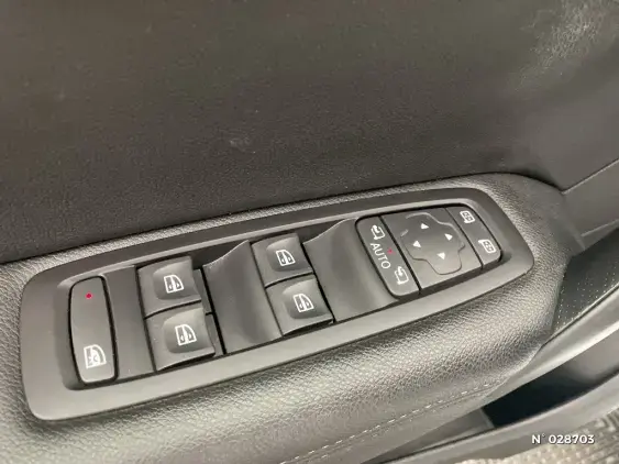 RENAULT MEGANE IV - voiture d'occasion - Photo 25