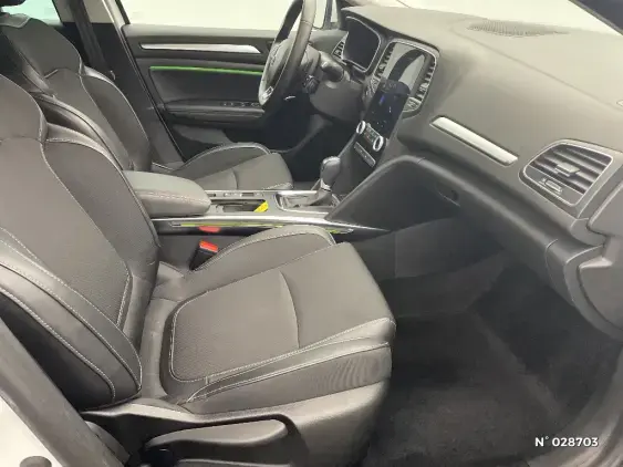 RENAULT MEGANE IV - voiture d'occasion - Photo 10