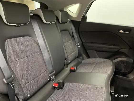 RENAULT CAPTUR II - voiture d'occasion - Photo 11