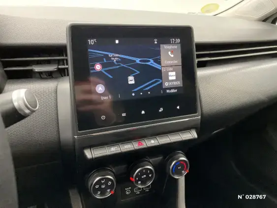 RENAULT CLIO V - voiture d'occasion - Photo 13