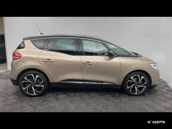 RENAULT SCENIC IV - voiture d'occasion - Photo 5