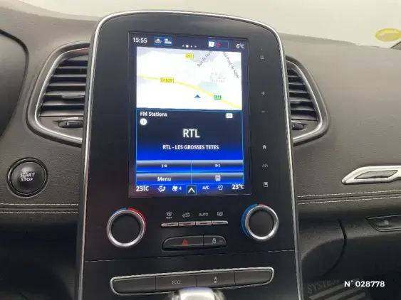 RENAULT SCENIC IV - voiture d'occasion - Photo 13