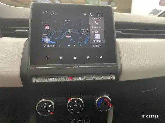 RENAULT CLIO V - voiture d'occasion - Photo 13