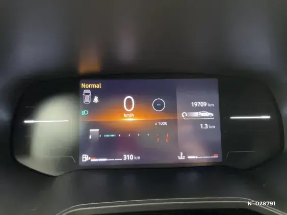 RENAULT CLIO V - voiture d'occasion - Photo 12