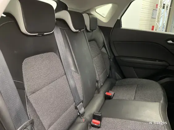 RENAULT CAPTUR II - voiture d'occasion - Photo 11