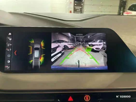 BMW SERIE 1 F40 - voiture d'occasion - Photo 14