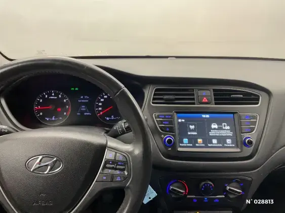 HYUNDAI i20 II - voiture d'occasion - Photo 13