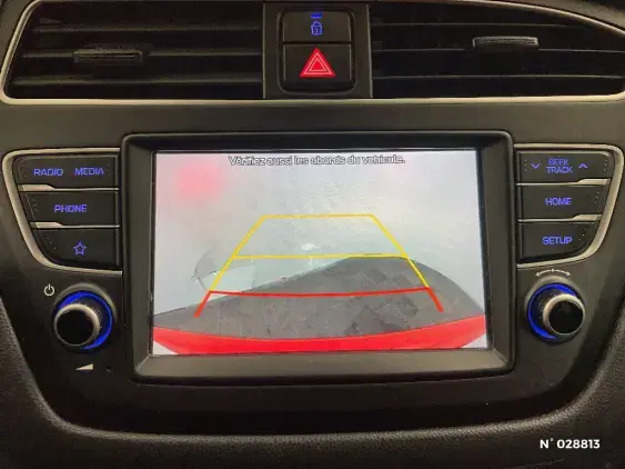 HYUNDAI i20 II - voiture d'occasion - Photo 14