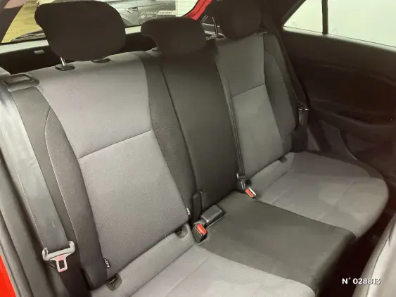 HYUNDAI i20 II - voiture d'occasion - Photo 11