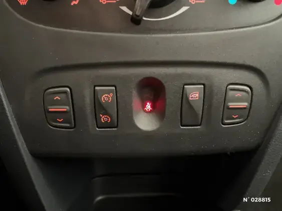 DACIA SANDERO II - voiture d'occasion - Photo 15