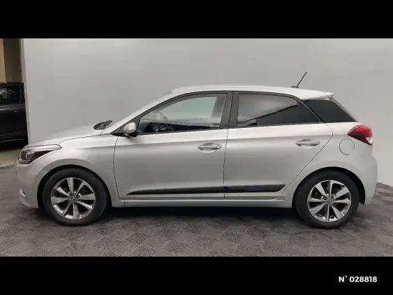 HYUNDAI i20 II - voiture d'occasion - Photo 2