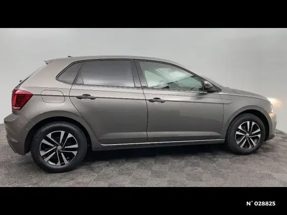 VOLKSWAGEN POLO VI - voiture d'occasion - Photo 5