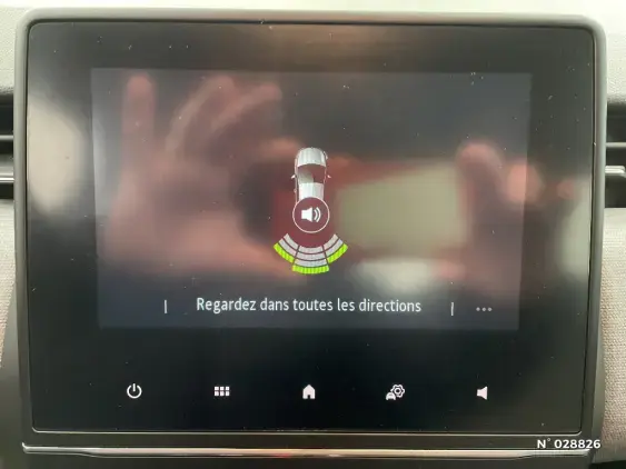 RENAULT CLIO V - voiture d'occasion - Photo 14