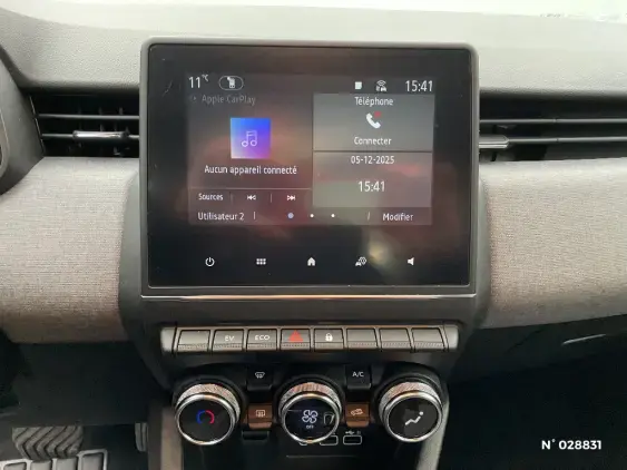 RENAULT CLIO V - voiture d'occasion - Photo 13