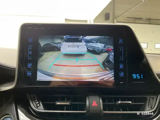 TOYOTA C-HR - voiture d'occasion - Photo 14