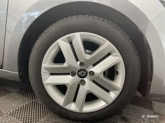 RENAULT CLIO V - voiture d'occasion - Photo 8