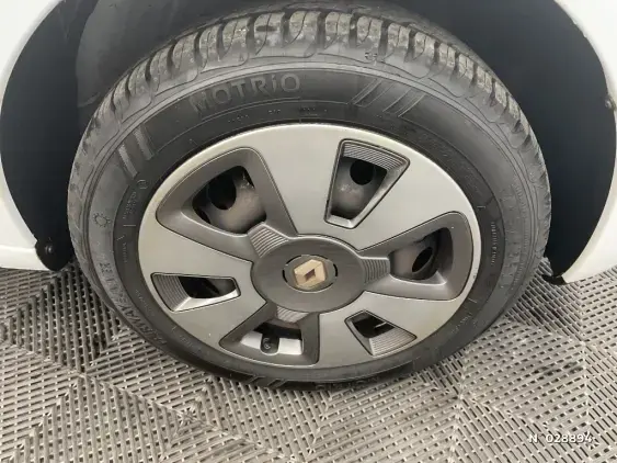 RENAULT TWINGO III - voiture d'occasion - Photo 8