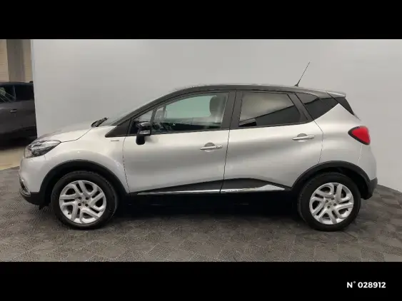 RENAULT CAPTUR - voiture d'occasion - Photo 2