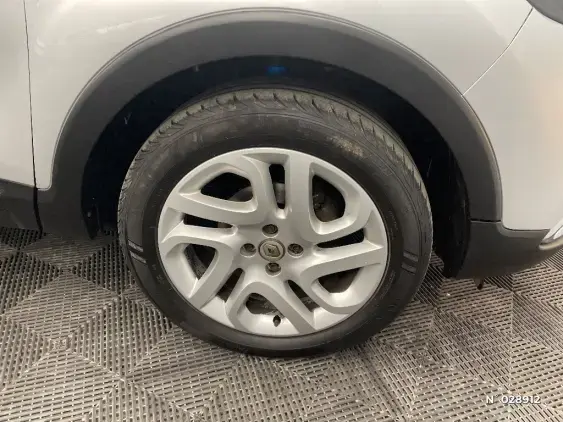 RENAULT CAPTUR - voiture d'occasion - Photo 8