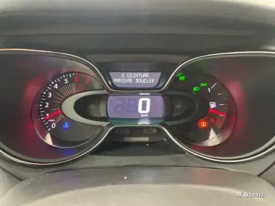 RENAULT CAPTUR - voiture d'occasion - Photo 12