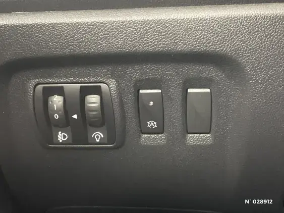 RENAULT CAPTUR - voiture d'occasion - Photo 15