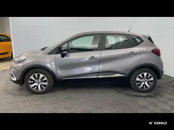 RENAULT CAPTUR - voiture d'occasion - Photo 2