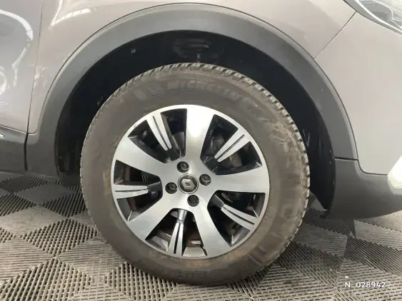 RENAULT CAPTUR - voiture d'occasion - Photo 8