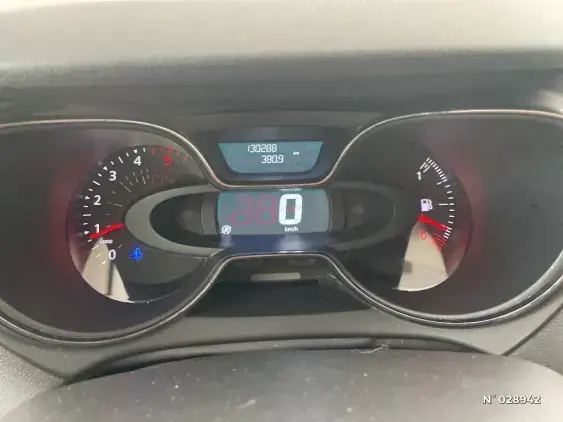 RENAULT CAPTUR - voiture d'occasion - Photo 12