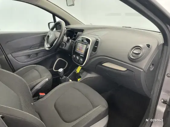 RENAULT CAPTUR - voiture d'occasion - Photo 10