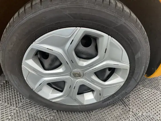 RENAULT TWINGO III - voiture d'occasion - Photo 8