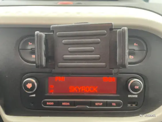 RENAULT TWINGO III - voiture d'occasion - Photo 14