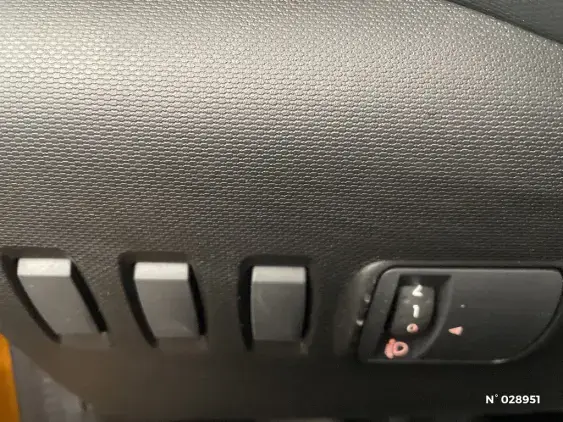 RENAULT TWINGO III - voiture d'occasion - Photo 15