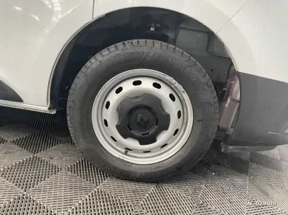 RENAULT TRAFIC FG III - voiture d'occasion - Photo 8