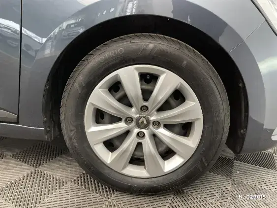 RENAULT CLIO V - voiture d'occasion - Photo 8