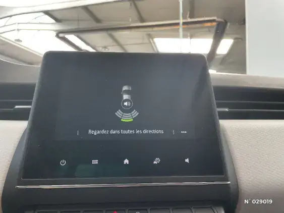 RENAULT CLIO V - voiture d'occasion - Photo 14