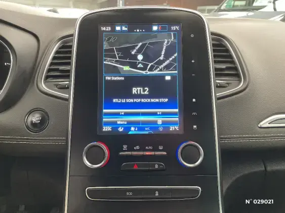 RENAULT SCENIC IV - voiture d'occasion - Photo 13