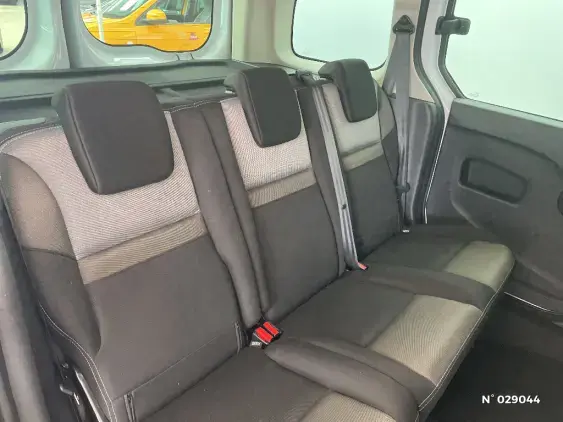 RENAULT KANGOO II - voiture d'occasion - Photo 11