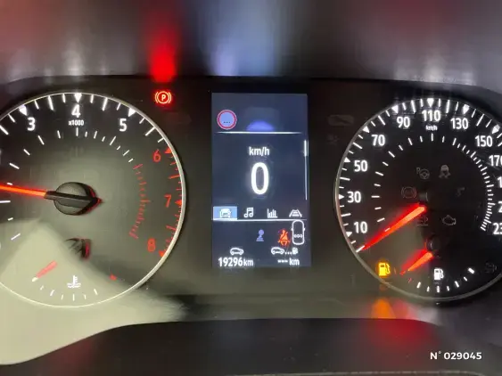 RENAULT CLIO V - voiture d'occasion - Photo 12