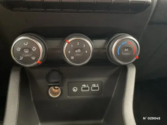 RENAULT CLIO V - voiture d'occasion - Photo 14