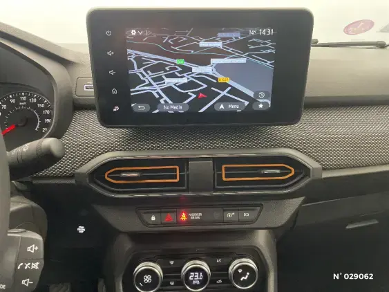 DACIA SANDERO III - voiture d'occasion - Photo 13