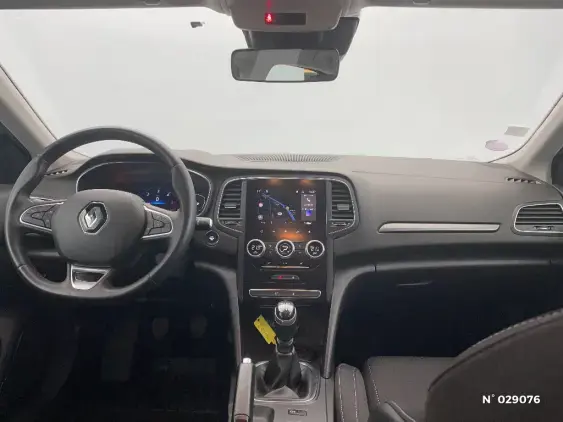RENAULT MEGANE IV - voiture d'occasion - Photo 9