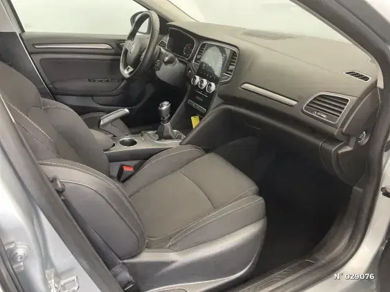 RENAULT MEGANE IV - voiture d'occasion - Photo 10