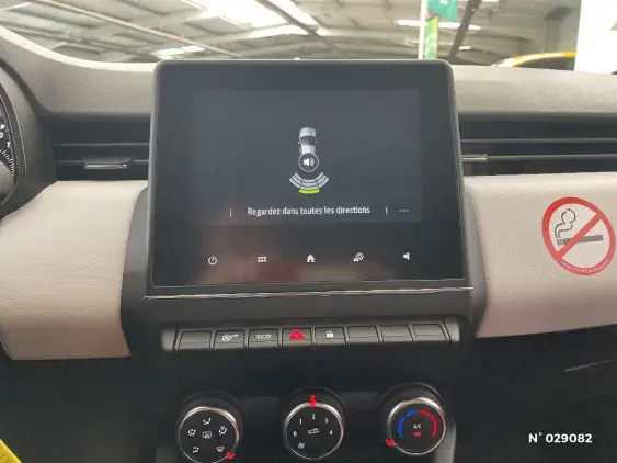 RENAULT CLIO V - voiture d'occasion - Photo 14