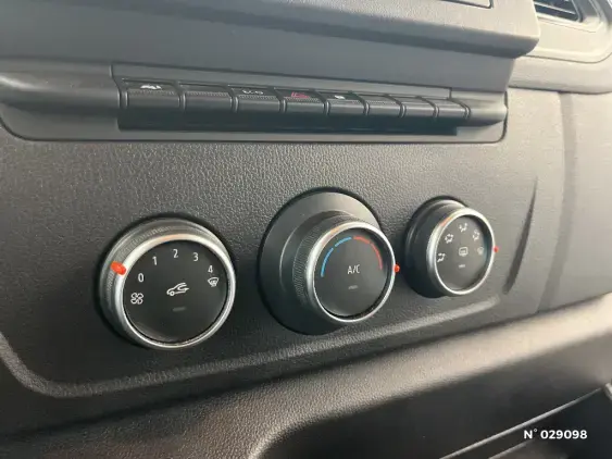 RENAULT MASTER FG III - voiture d'occasion - Photo 15