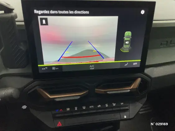 DACIA DUSTER III - voiture d'occasion - Photo 14