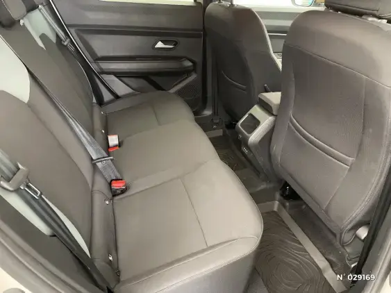 DACIA DUSTER III - voiture d'occasion - Photo 11