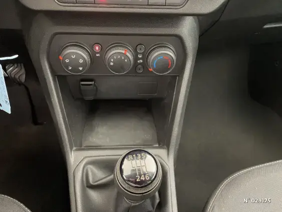 DACIA SANDERO III - voiture d'occasion - Photo 15