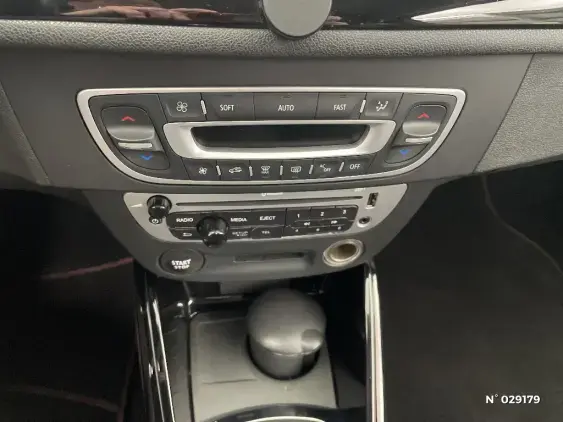 RENAULT MEGANE III - voiture d'occasion - Photo 15