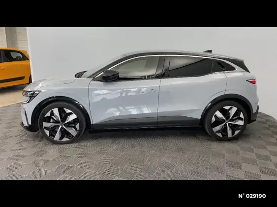 RENAULT MEGANE V - voiture d'occasion - Photo 2