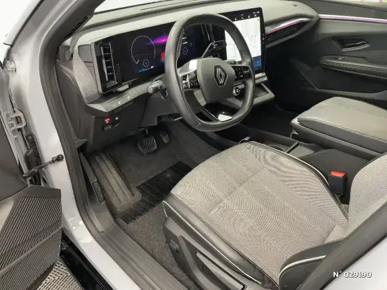 RENAULT MEGANE V - voiture d'occasion - Photo 10